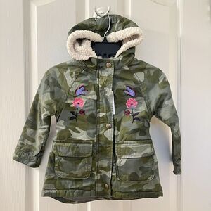 Old Navy Camo Hooded Jacket Floral Butterfly Embroidered Girls Size 4T NWT